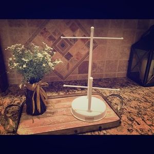 Stella & Dot Signature Jewelry Display